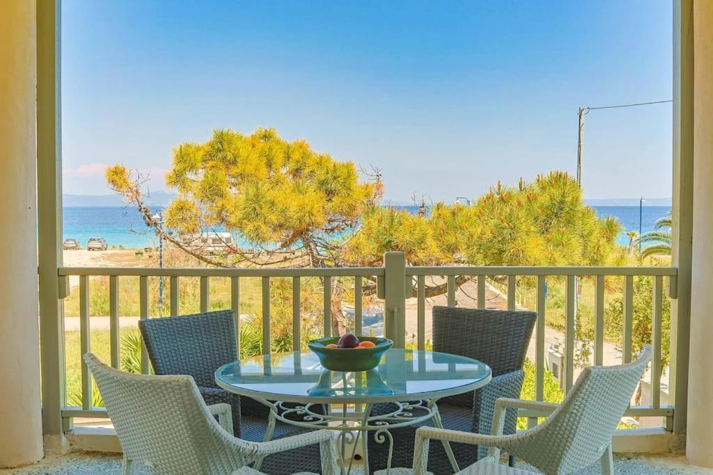 The Bright House By The Sea *